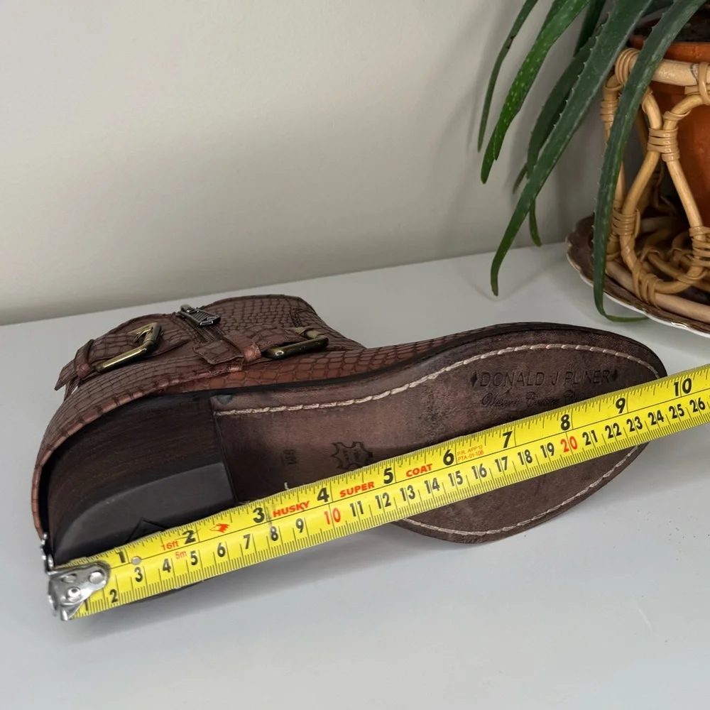 Donald J Pliner Dalis Western Couture Ankle Boots Snakeskin Embossed Leather 8M - Picture 5 of 10